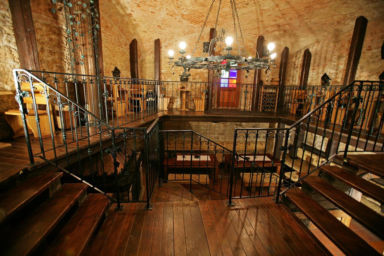 Chateau Krakovany Zewnętrze zdjęcie