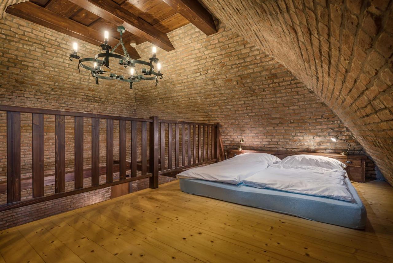 Chateau Krakovany Zewnętrze zdjęcie