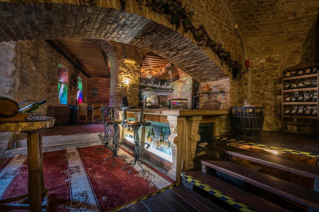 Chateau Krakovany Zewnętrze zdjęcie